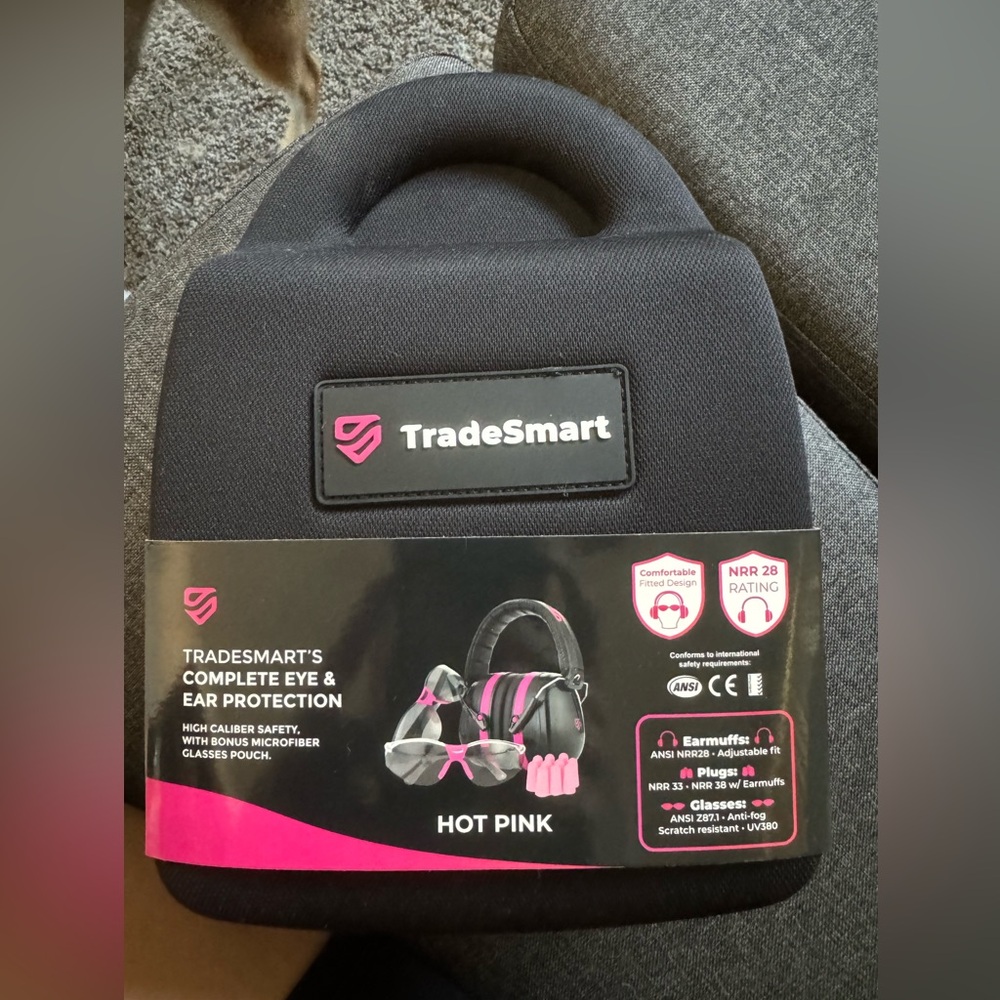 NWOT TRADESMART *pew pew safety